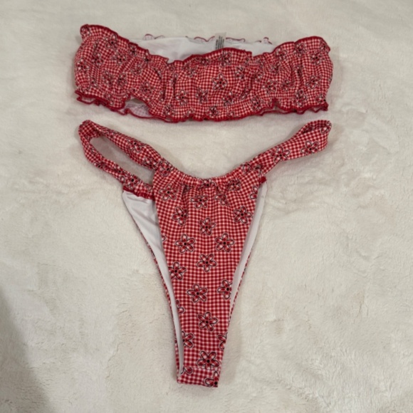 New! SET Frankie’s Bikinis x Pink Rosalind Bandeau Reilly Bikini 31496 - Picture 9 of 14